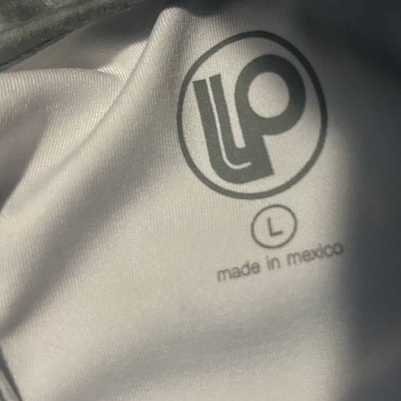 Grey active set - Picture 3 of 3